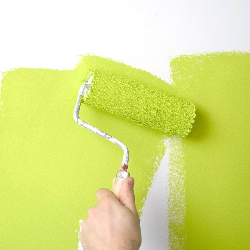 Как красить водоэмульсионной краской стены: инструкция, валиком, без разводов | ремонтсами! | информационный портал