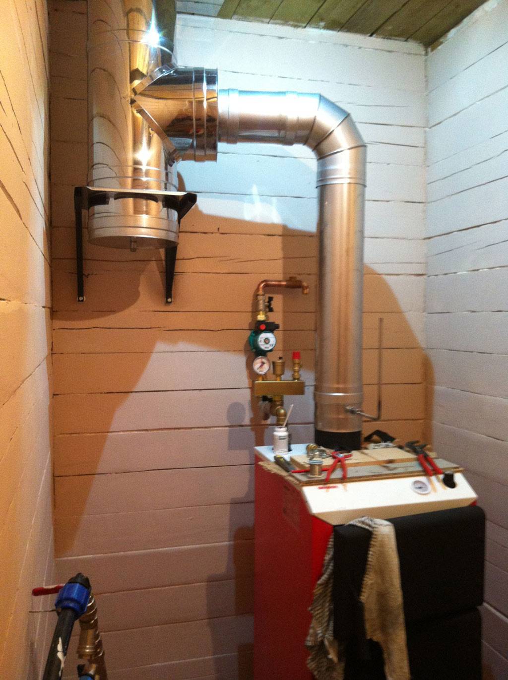 Дымоход для газового котла в частном доме, характеристики устройств на отвод дымовых газов, какова должна быть высота трубы