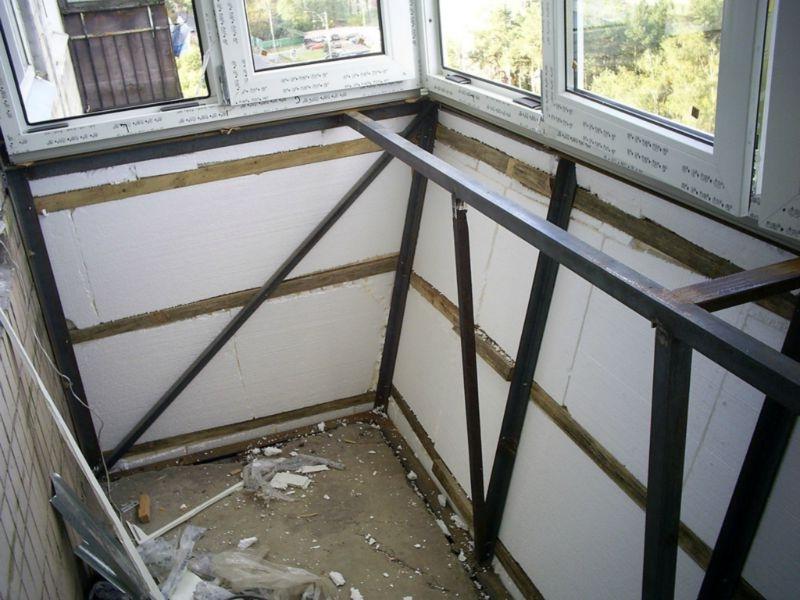 Особенности остекления балконов в хрущевках