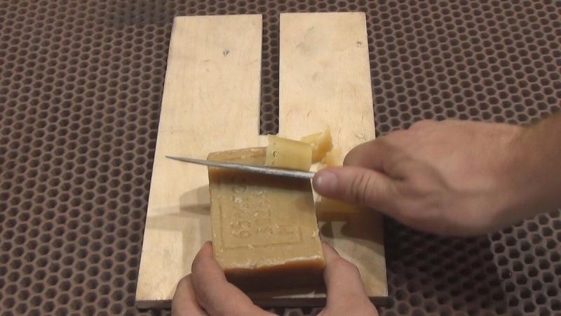 Вариант влагозащищенной и легкой растопки для костра