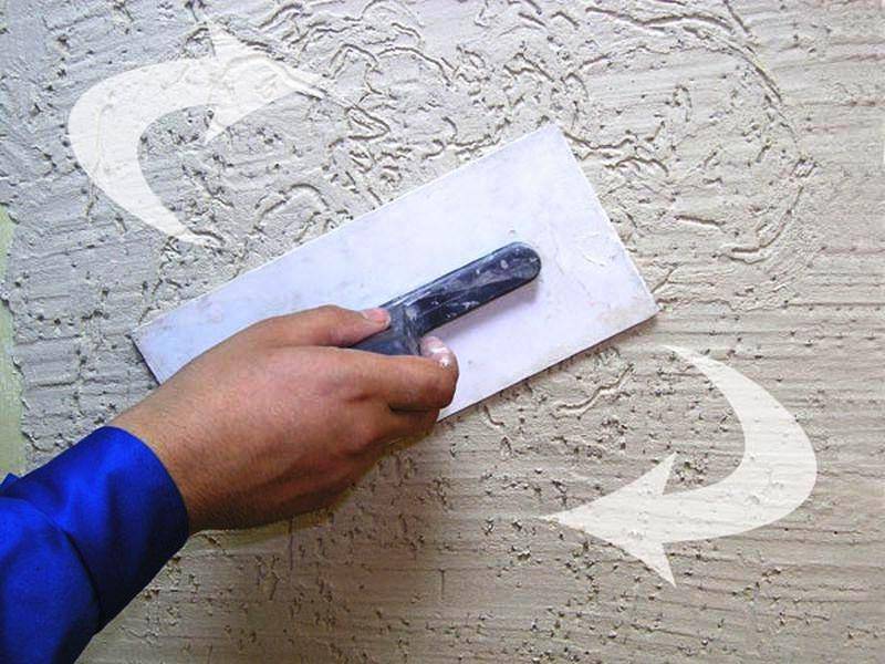 Как отделать стены штукатуркой короедом своими руками. инструкция по нанесению короеда. действия, необходимые для качественной отделки фасада дачи штукатуркой короедом