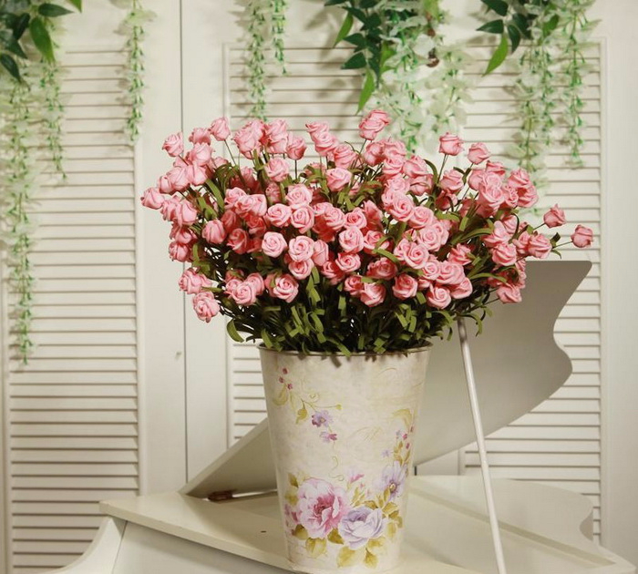 Можно ли держать в доме искусственные цветы - прирметы, суеверия и подробные толкования
