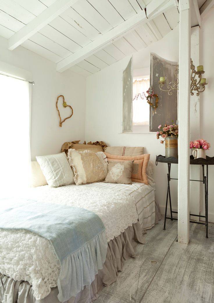 Спальня в стиле шебби-шик - фото создания романтического стиля