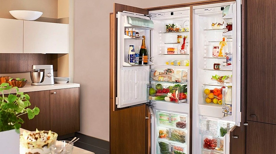 Холодильник встроенный двухкамерный no frost. Холодильник Атлант Сайд бай Сайд. Встраиваемый холодильник Liebherr 4550. Встроенный холодильник Либхер 7086508-00. Встроенный холодильник Side by Side.