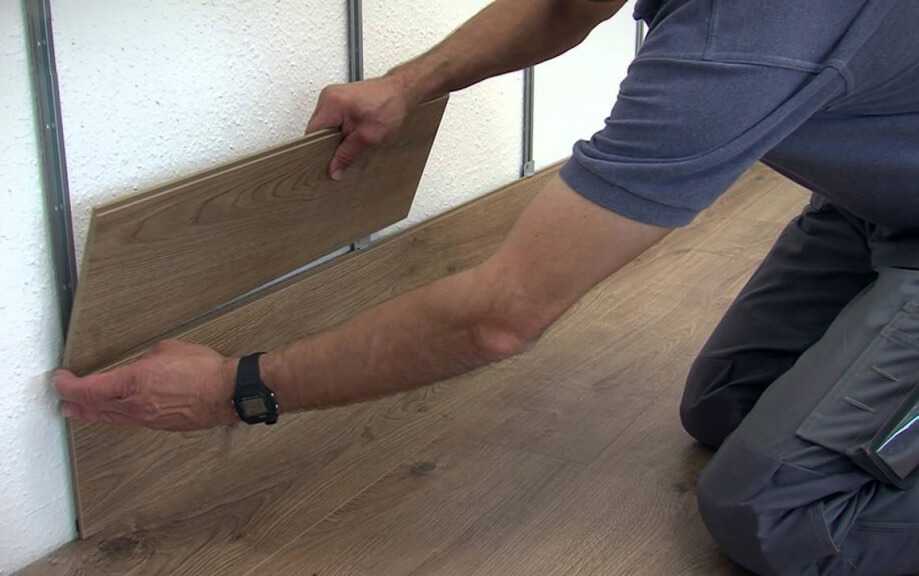 Как крепить ламинат на стену своими руками правильно (клей и др варианты) + видео
