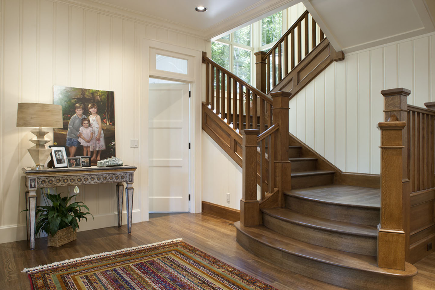 Лестница в доме на второй этаж: виды, дизайн красивого интерьера
 - 27 фото