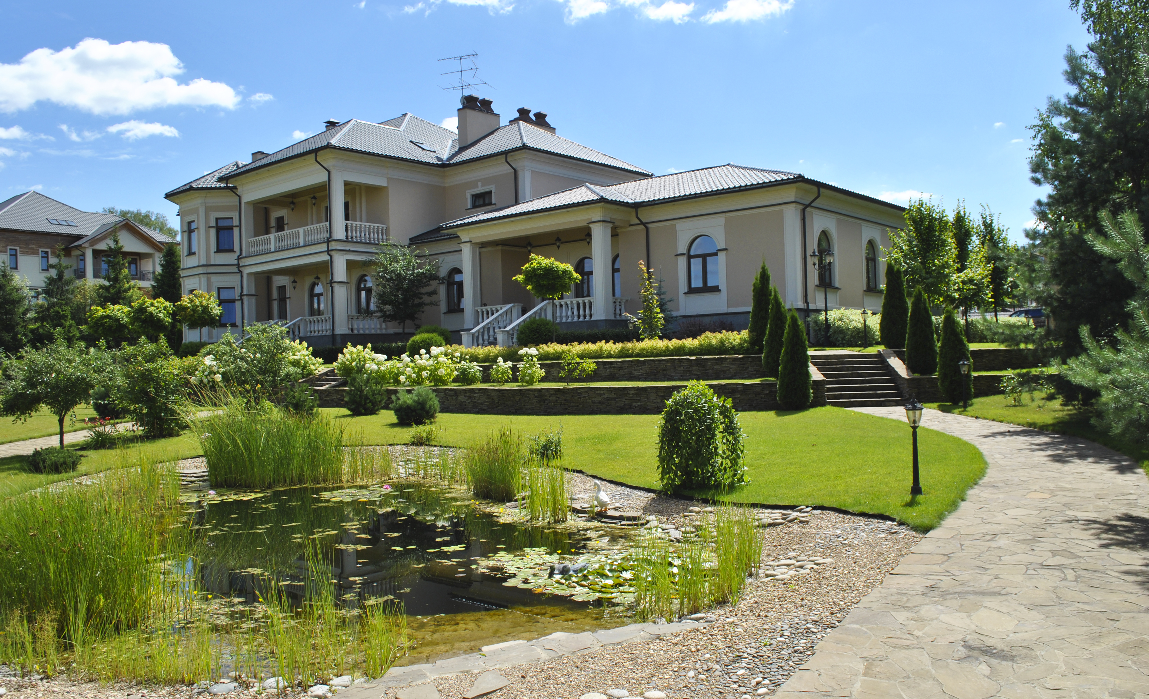 Готовые ландшафтные композиции для дачи и частного дома: виды и варианты размещения