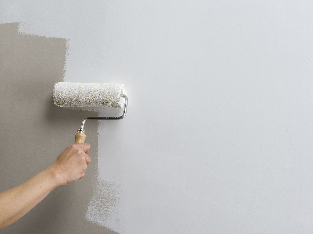 Зачем грунтовать стены: перед поклейкой обоев, покраской и шпаклевкой
