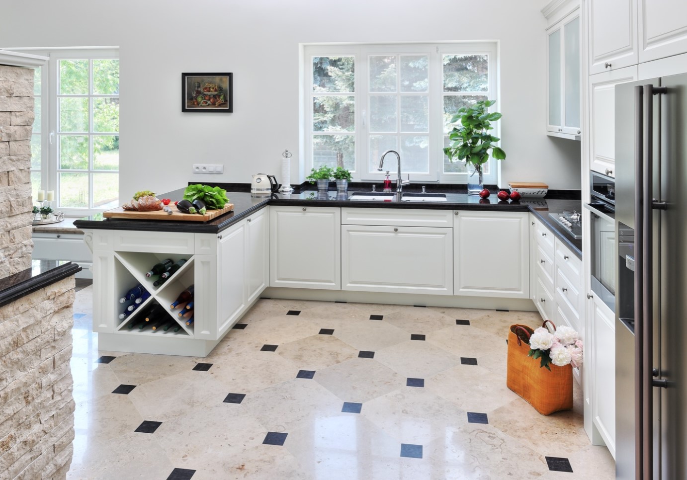 варианты укладки плитки на полу в кухне