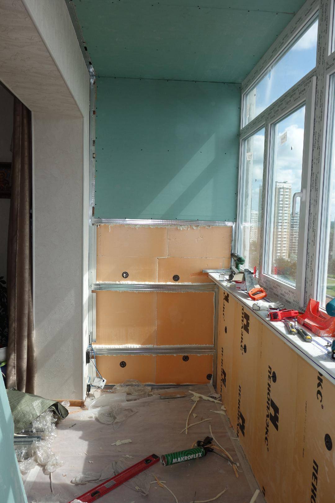 Отделка балкона гипсокартоном своими руками: фото и видео инструкции