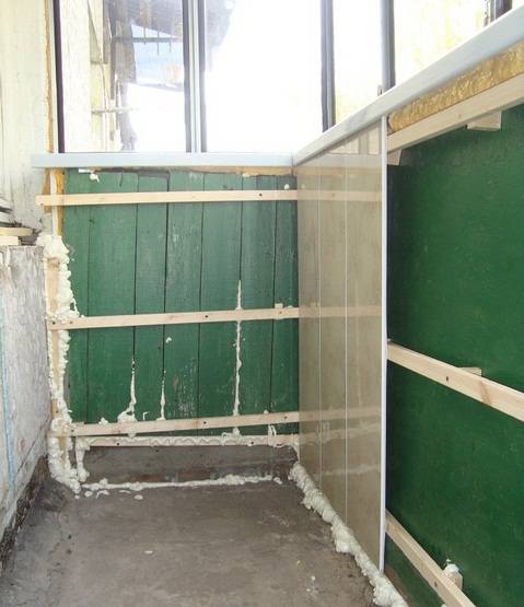 Обшивка балкона пластиковыми панелями пвх: отделка лоджии внутри и какая лучше