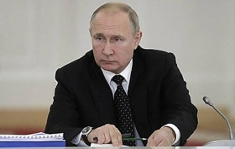 Путин освободил программистов от армии и обнулил налоги для ит-компаний