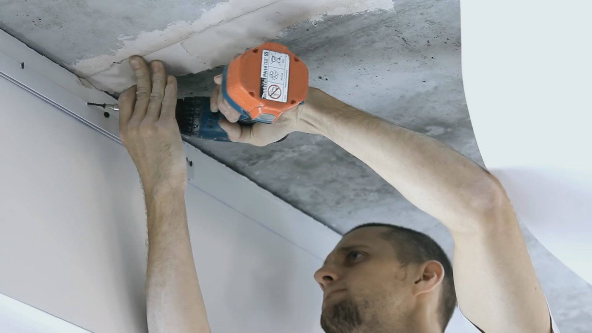 Как сделать натяжные потолки без нагрева – преимущества способа, правила выполнения работ