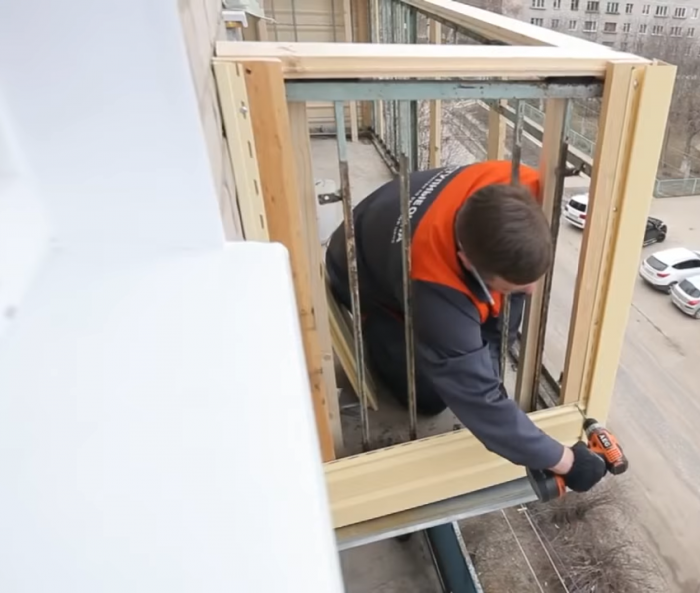 Как обшить балкон сайдингом своими руками — пошаговая инструкция