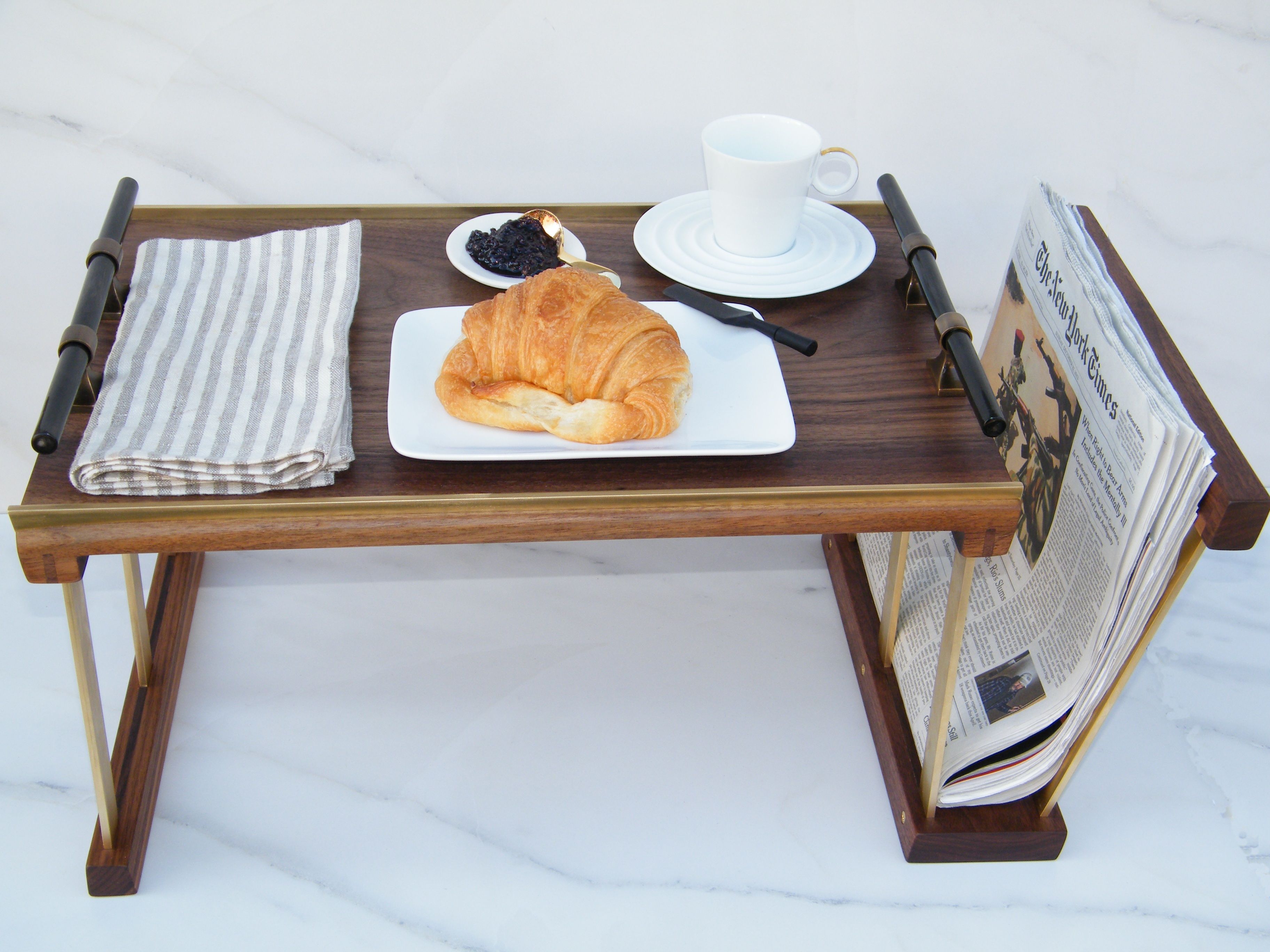 Столик для завтрака в постель (90 фото): виды и модели, каталог, как выбрать - houser.su