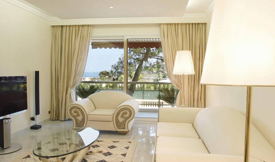 Просторная квартира cap d'ail, сочетающая элегантность и функциональность | недвижимость 2023