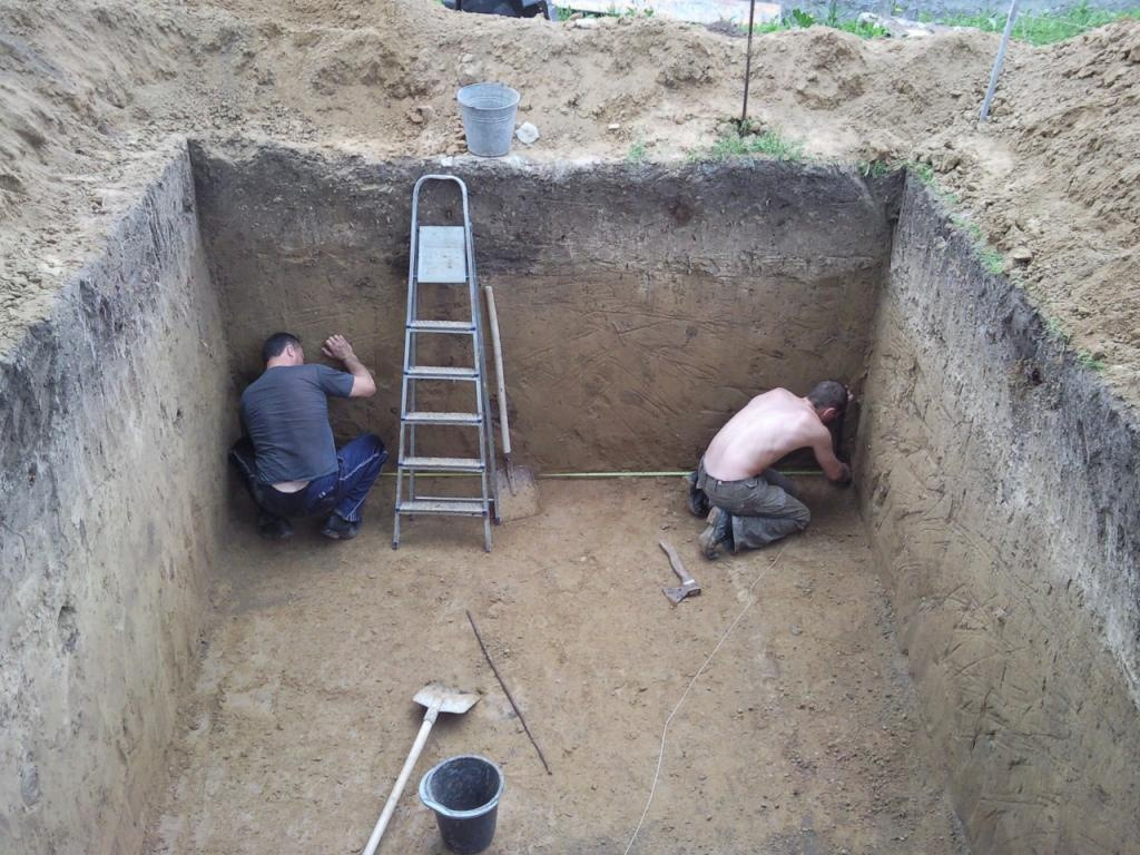 Как сделать погреб на даче своими руками при высоком уровне грунтовых вод, видео и советы
