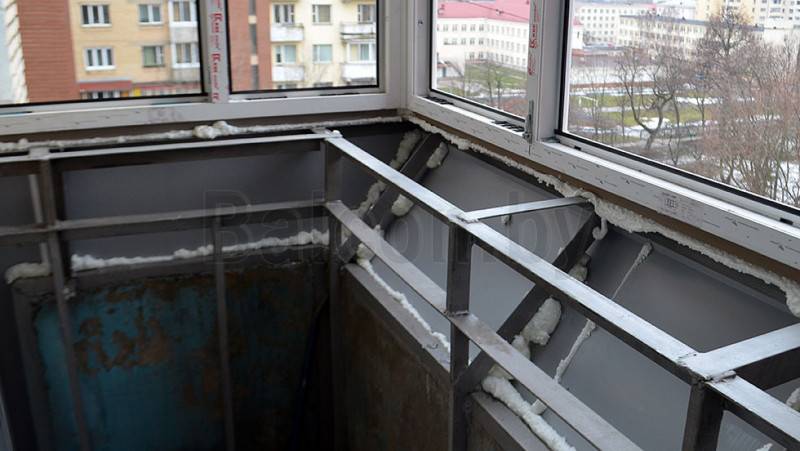 Расширение балкона по основанию плиты: увеличение балкона своими руками