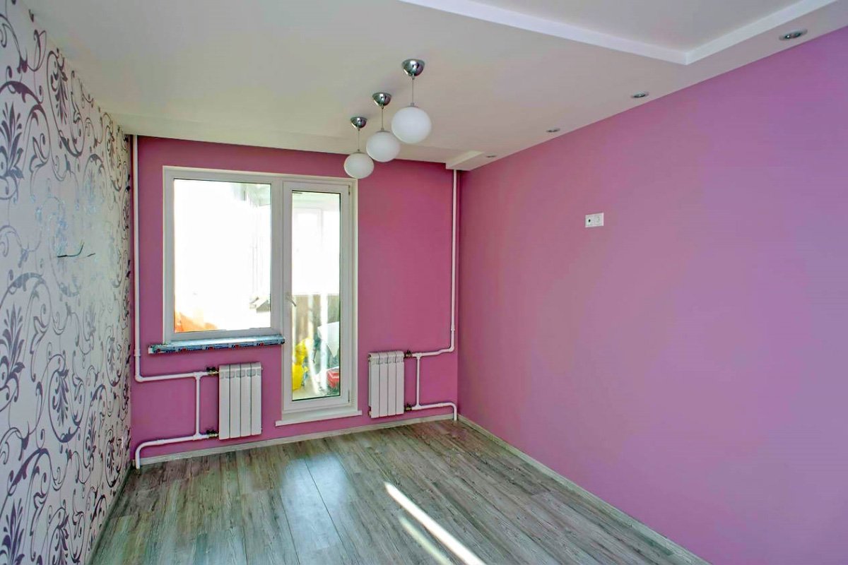 Покрасить стены в комнате вместо обоев: что лучше, красить, что дешевле клеить в квартире, покраска, фото, что сделать, видео