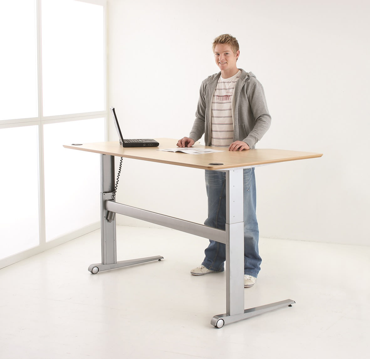 стол для программиста с регулировкой высоты