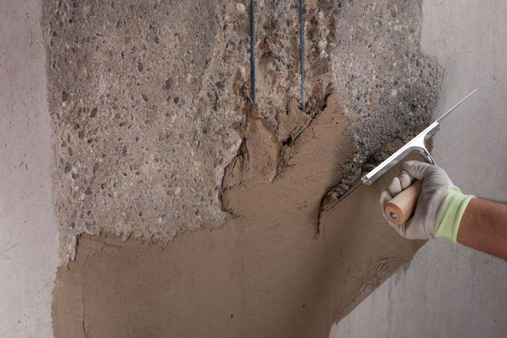 Как приготовить раствор из глины и песка для штукатурки стен?