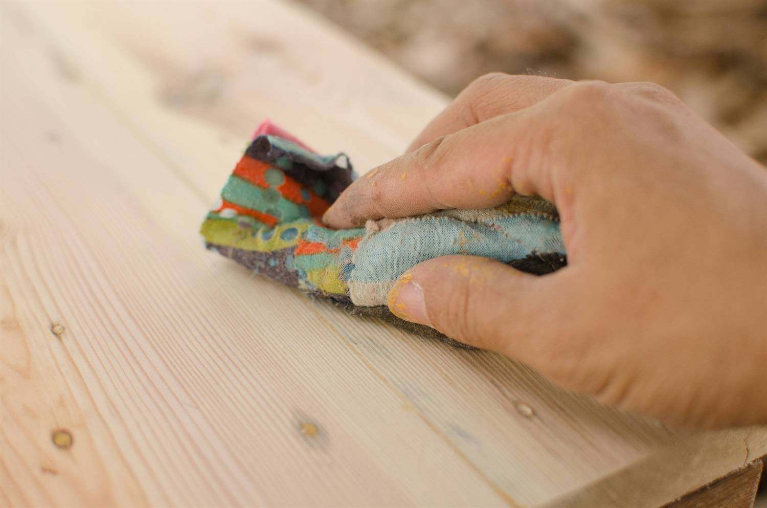 Выбор шпаклевки для работ по деревянным поверхностям