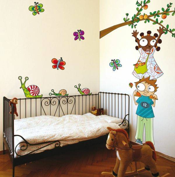 Пошаговая инструкция, как провести роспись стен в детской (8 фото)