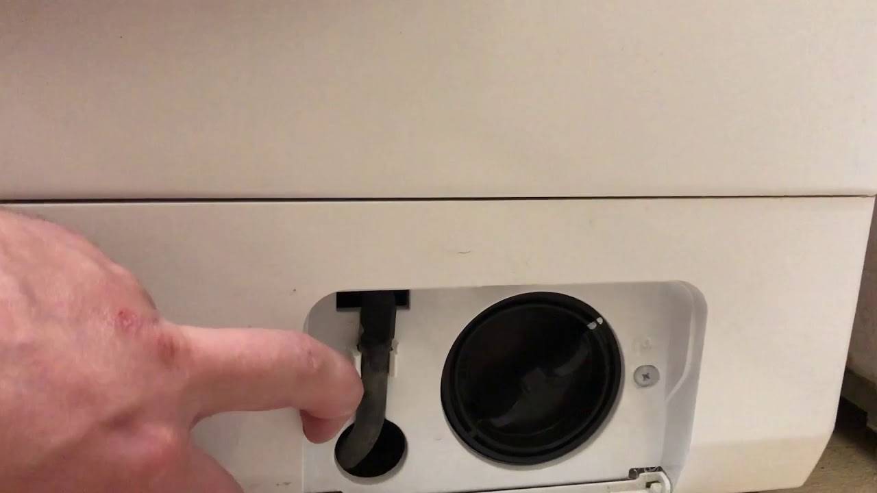 Причины и ремонт стиральной машинки, если она не сливает воду