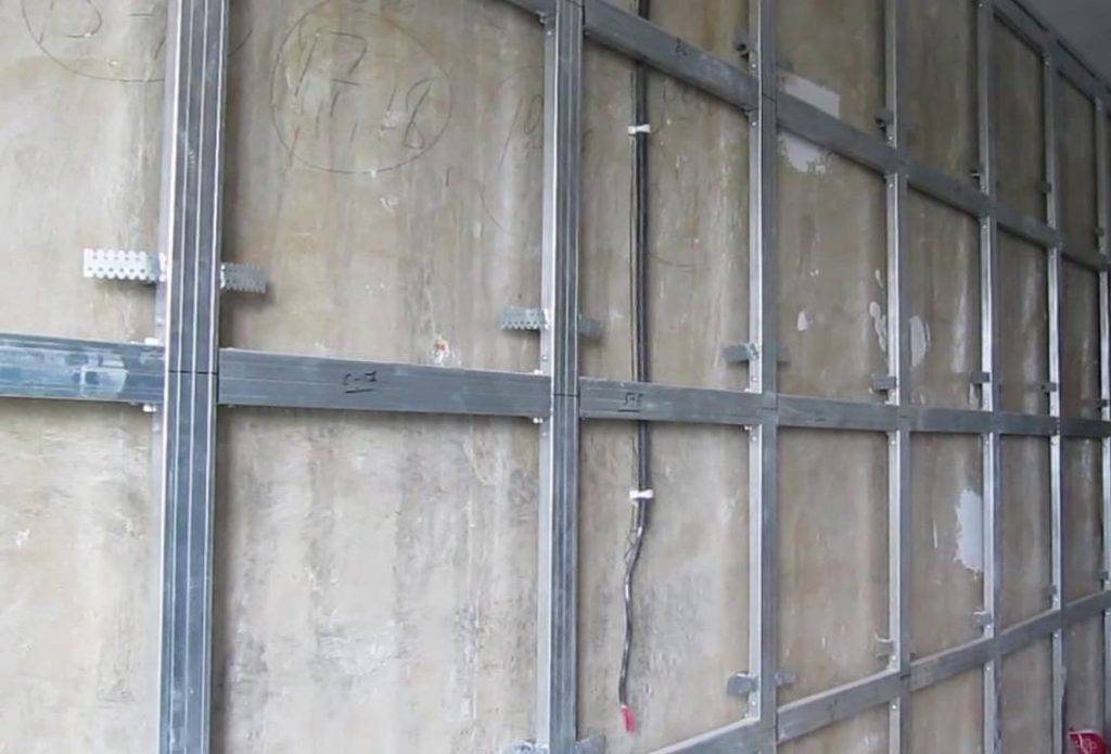 Облицовка стен по металлическому каркасу гипсокартоном своими руками: монтаж с профилем или без, практичные советы по обшивке гкл
