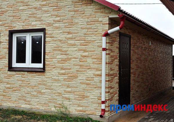 Зачем нужны цокольные панели для наружной отделки дома