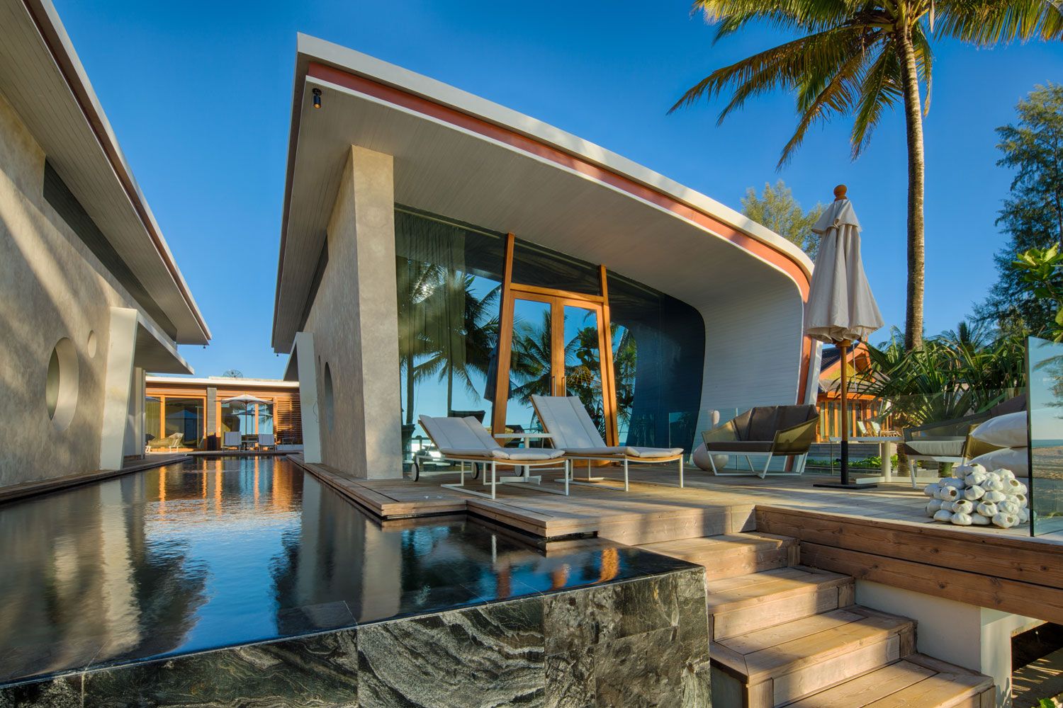 Iniala beach house