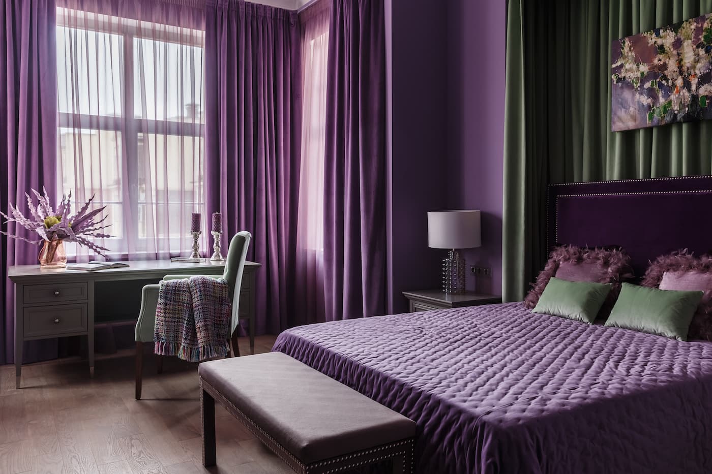 Фиолетовые шторы в интерьере: 50 лучших примеров с фото