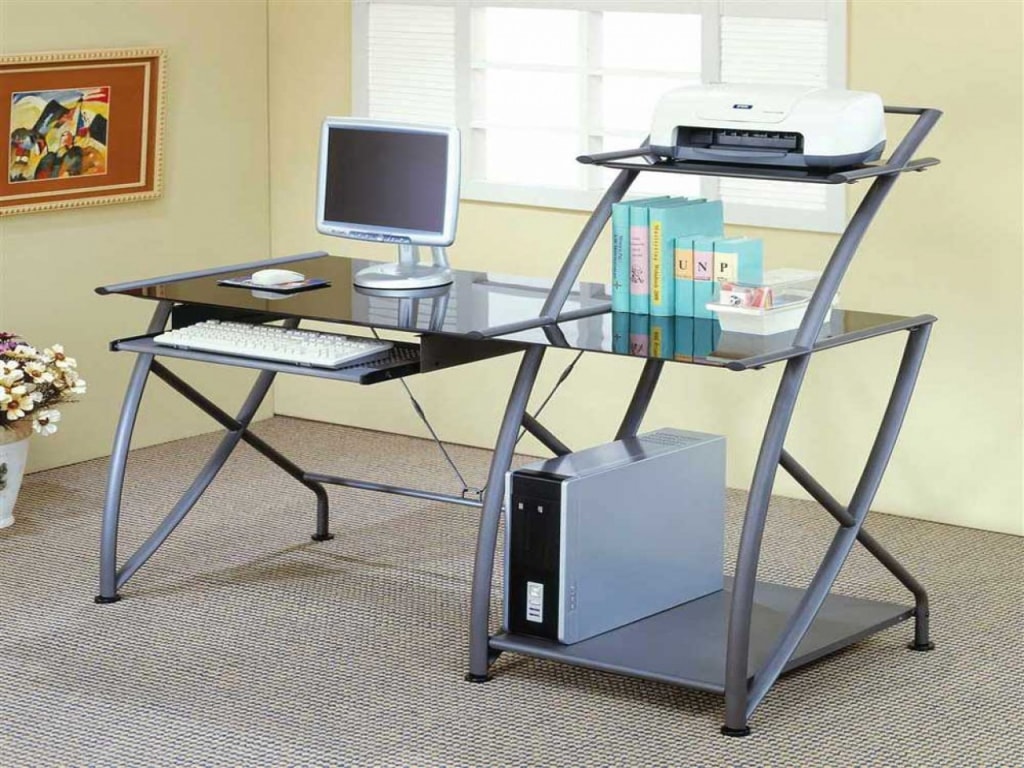Забудьте о привычном: ультрасовременные компьютерные столы