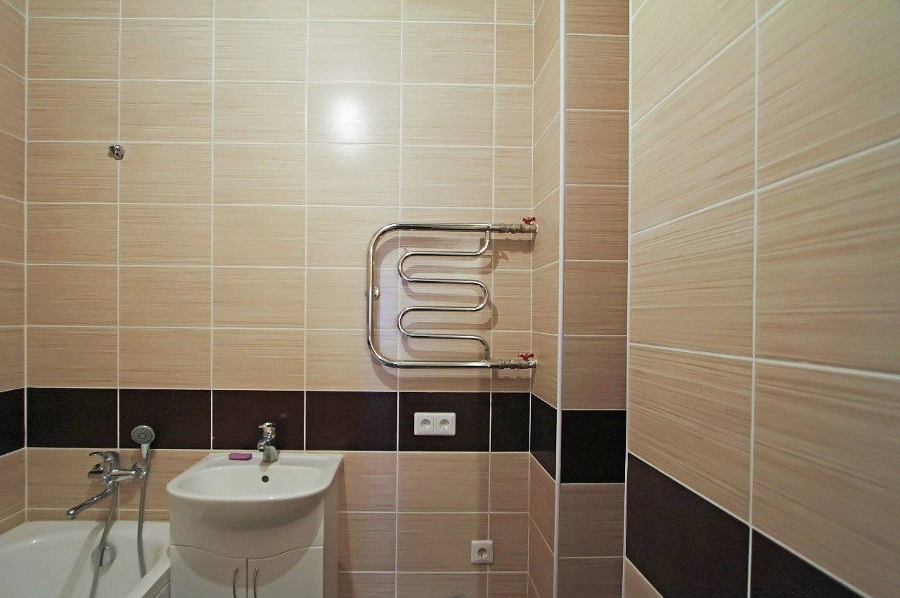 отделка стен в ванной комнате варианты эконом класса