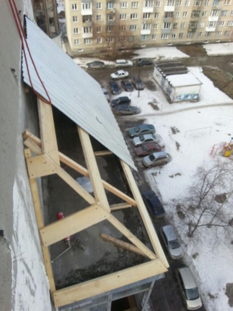 Крыша на балкон: тонкости устройства и эксплуатации