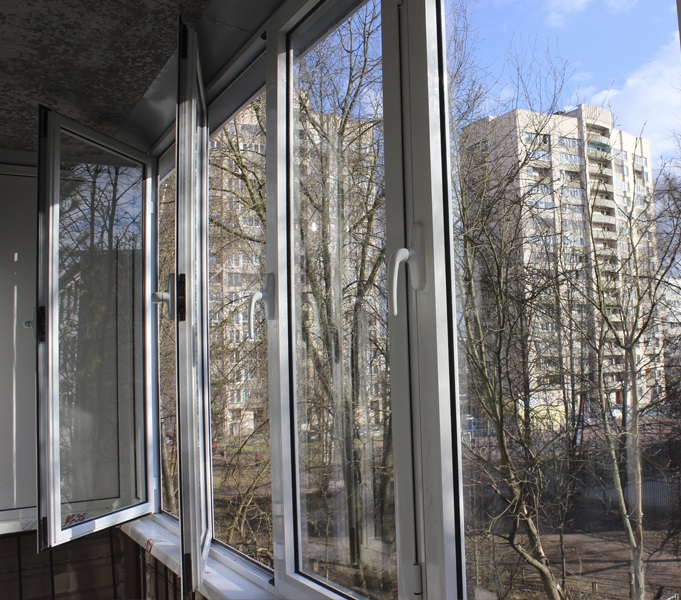 Современные теплые и холодные алюминиевые окна и их отличия
