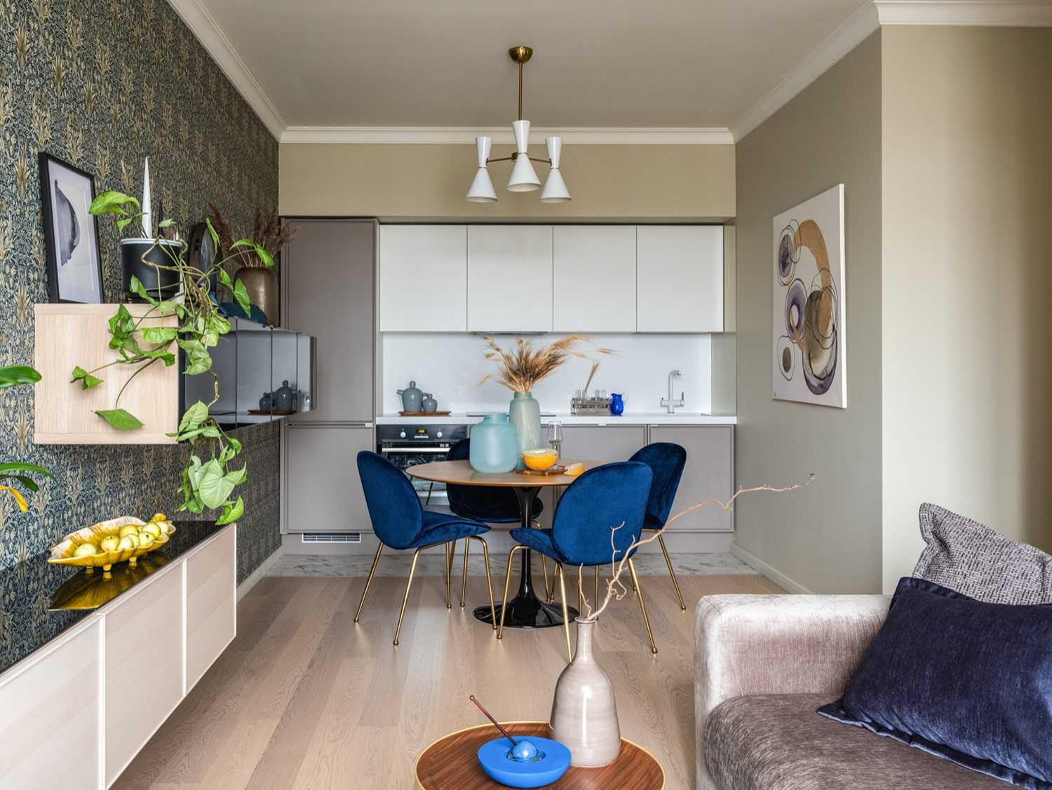 кухня студия 20 кв м дизайн с диваном