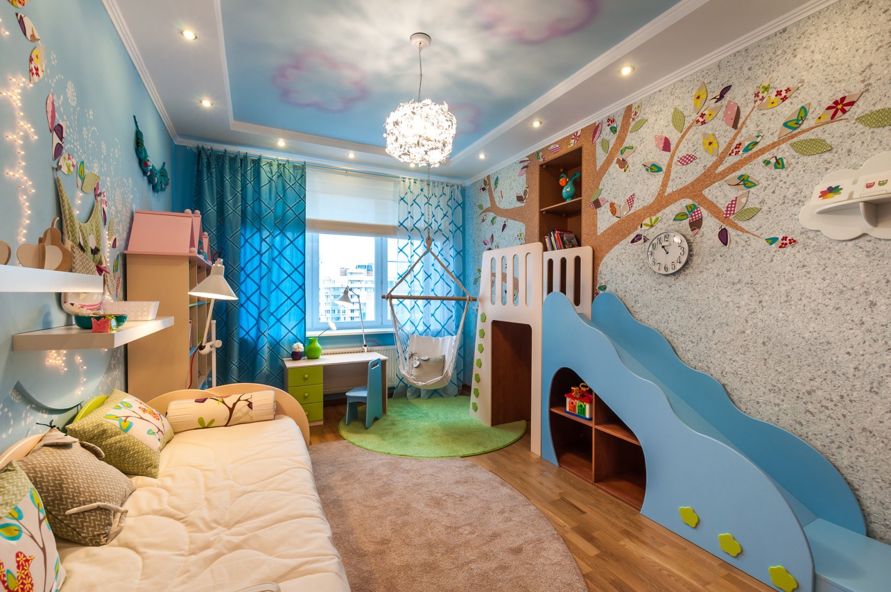 Как украсить детскую комнату своими руками?
