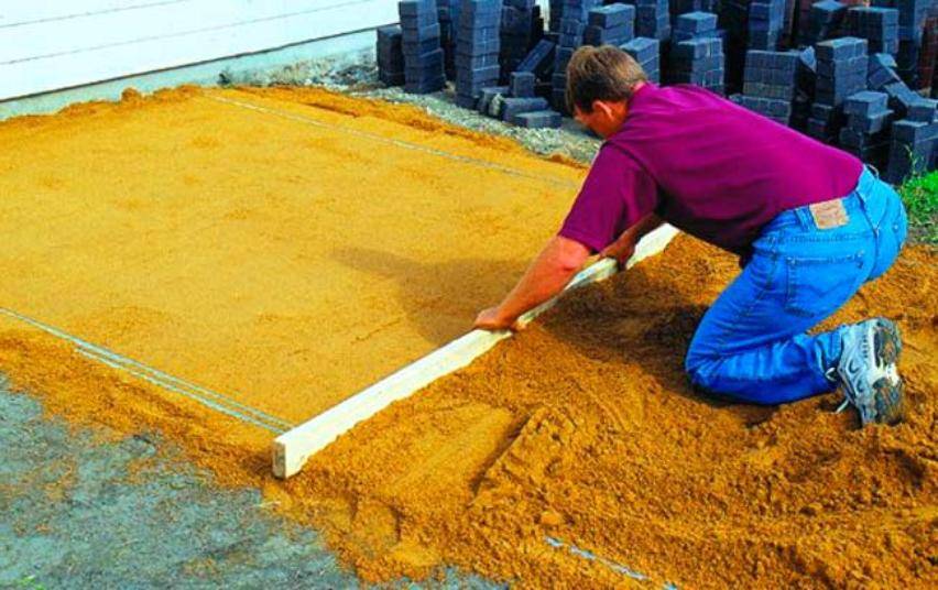 Выбираем песок для бетона - карьерный или речной? характеристики и свойства видов песка в кратком обзоре.