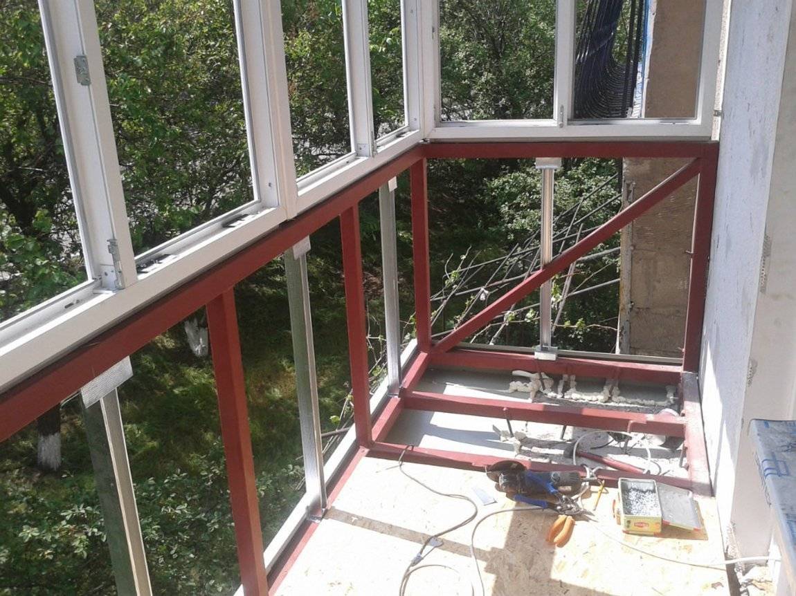 Остекление балкона своими руками: пошаговая инструкция, советы и рекомендации