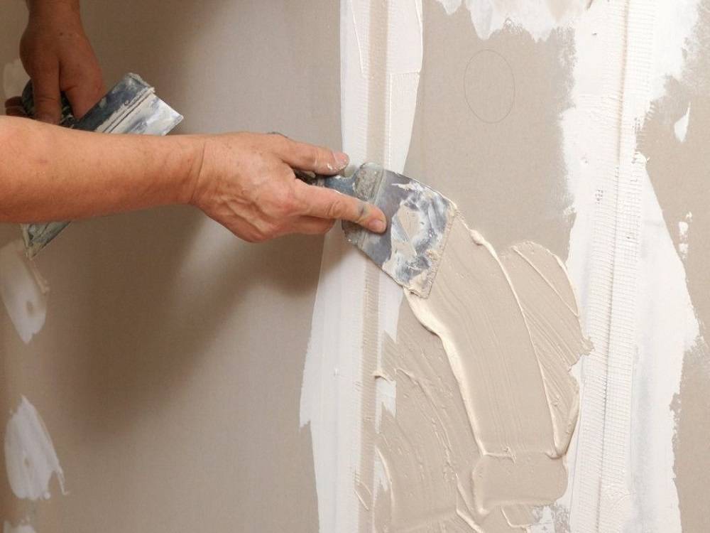 Как выполнить шпаклевку стен под покраску своими руками