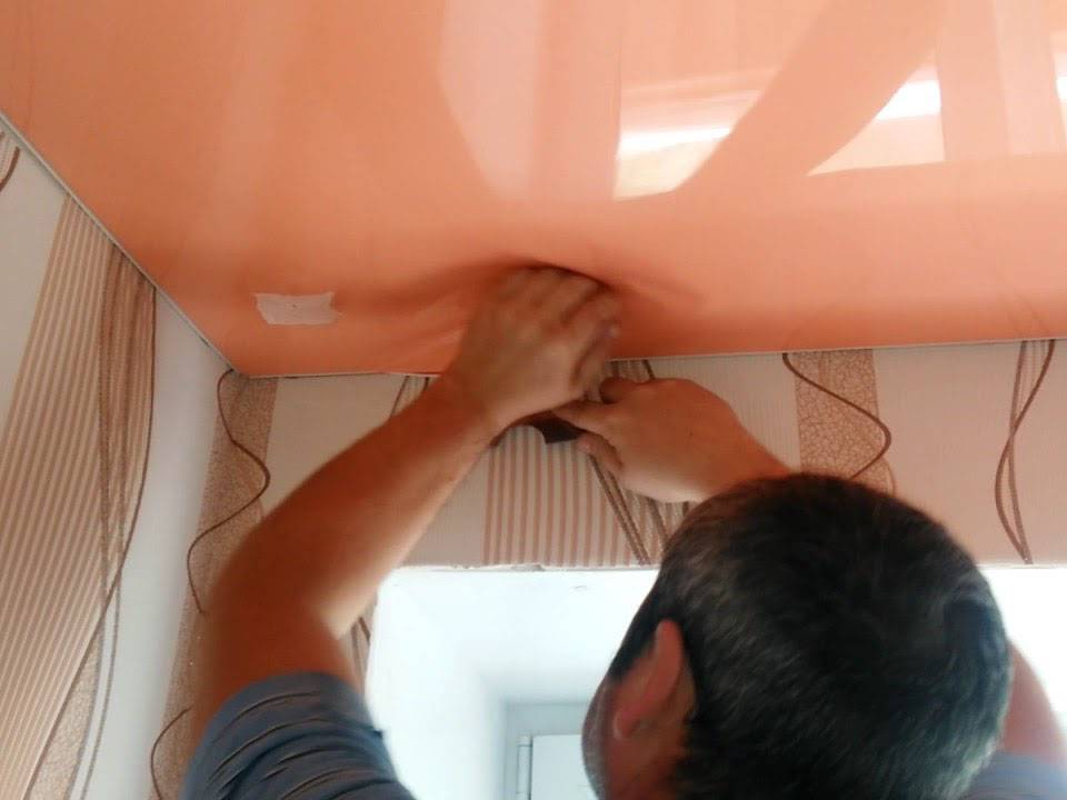 Как снять натяжной потолок своими руками — пошаговая инструкция с фото и видео | 5domov.ru - статьи о строительстве, ремонте, отделке домов и квартир