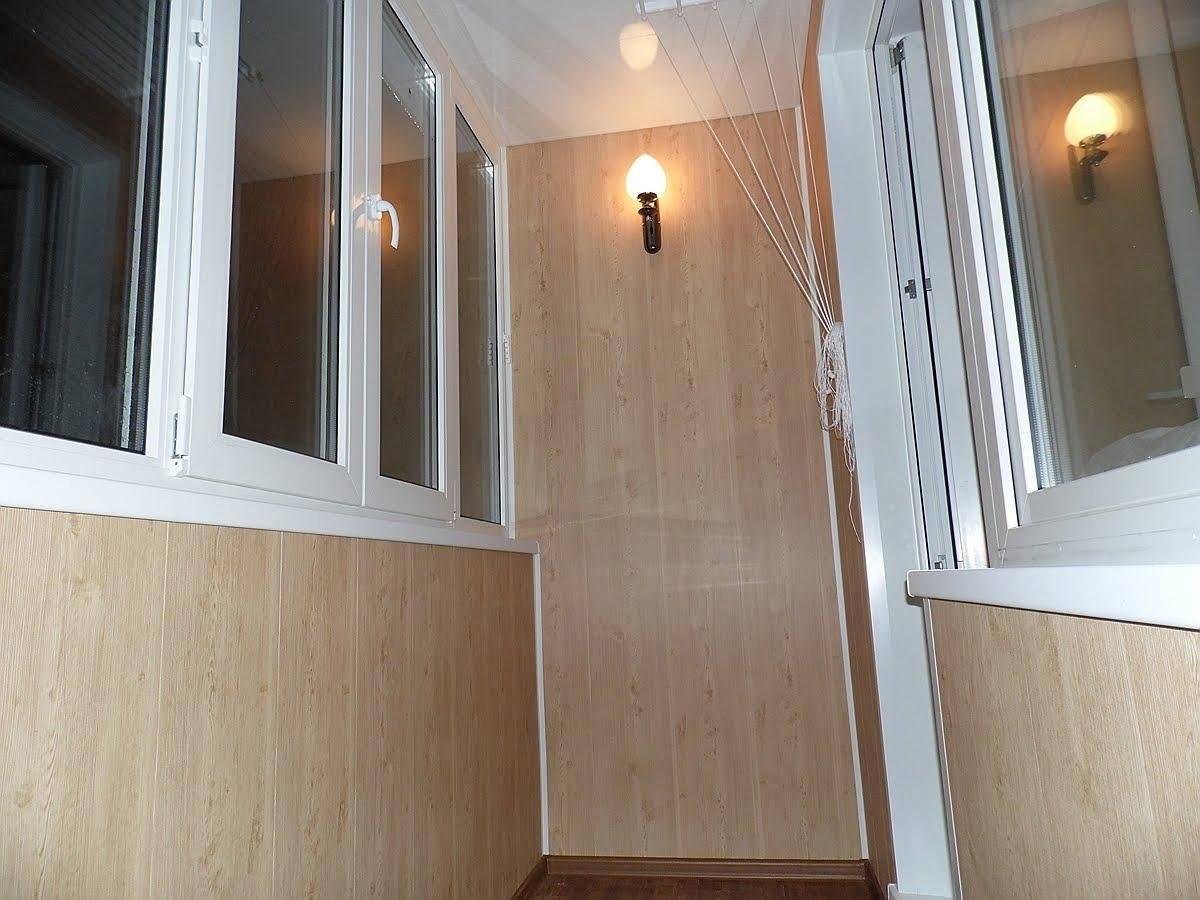 Отделка балкона пвх панелями: 135 фото и простая видео инструкция внутренней отделки балкона