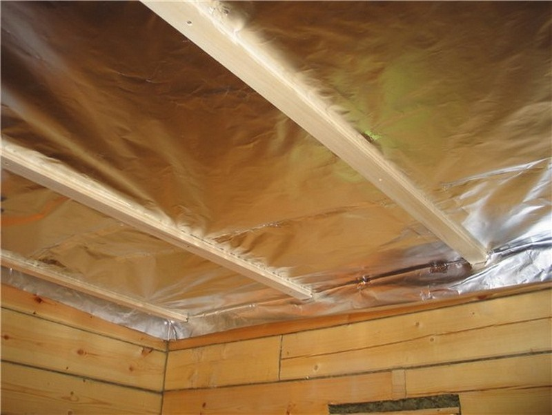 Как класть пароизоляцию на потолок в бане - инструкция